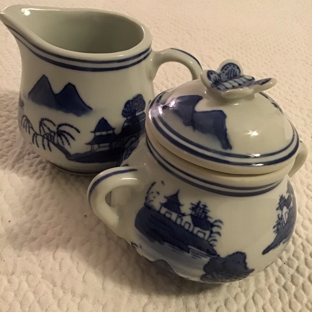 Final Price: Vintage Chinese sugar bowl with lid and creamer.